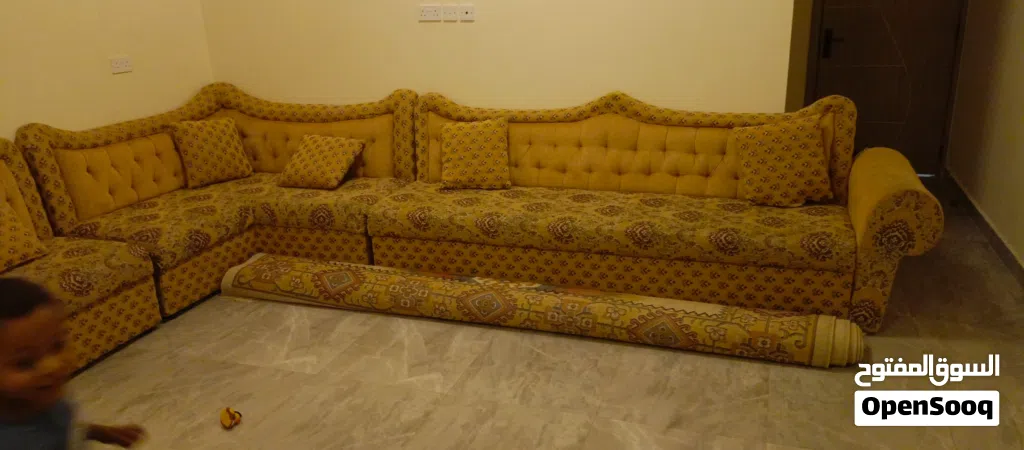 كنبات. كراسي غنفات نضيفه...