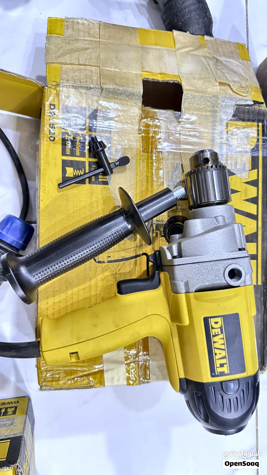 Dewalt Drill - Model D21520-GB 220V 710W