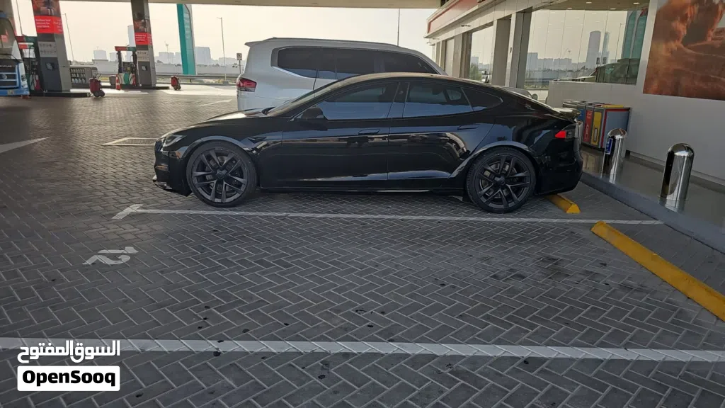 تيسلا موديل S Model S Plaid