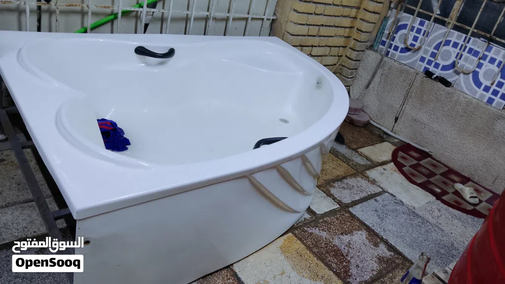 جاكوزي بانيو