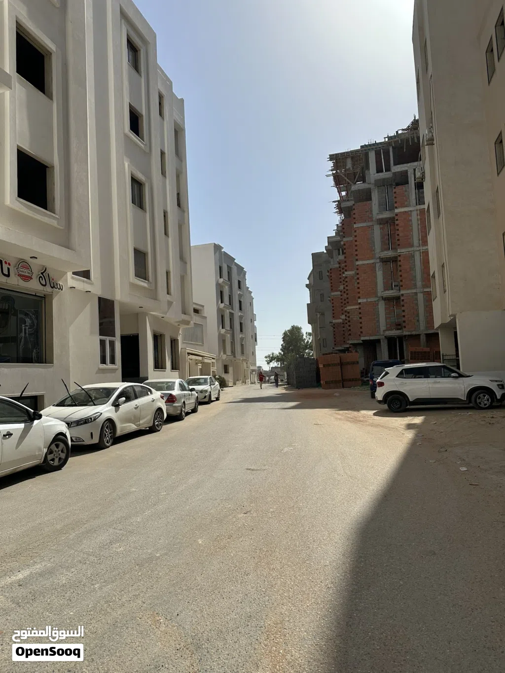 شقة للبيع - موقع مميز بالقرب من كوبري الثلاجات
