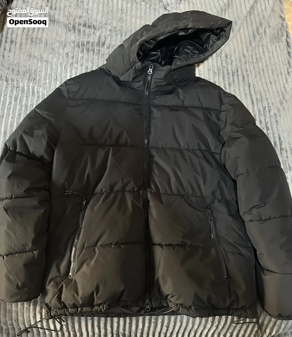 Pull and Bear Black Puffer Jacket with Double Zipper