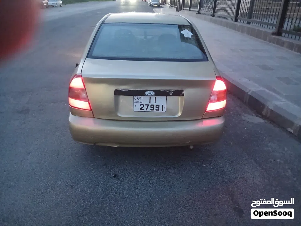 هيونداي فيرنا Standard