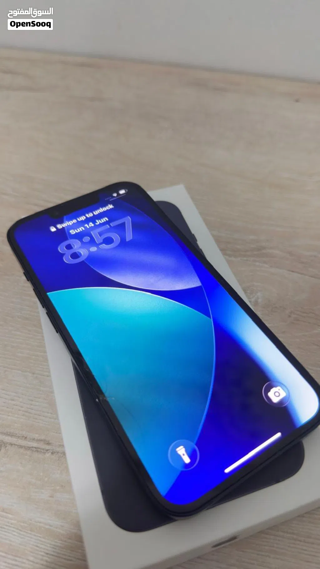 iPhone 13 نظيف