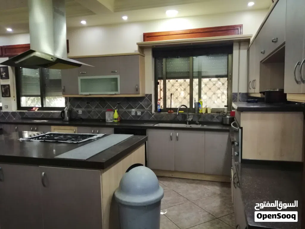فيلا مفروشة فاخرة للابجار في تلاع العلي