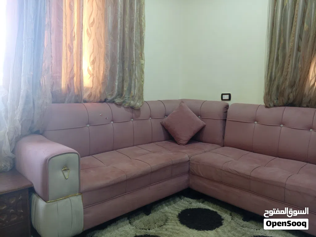 كورنر حلف L للبيع