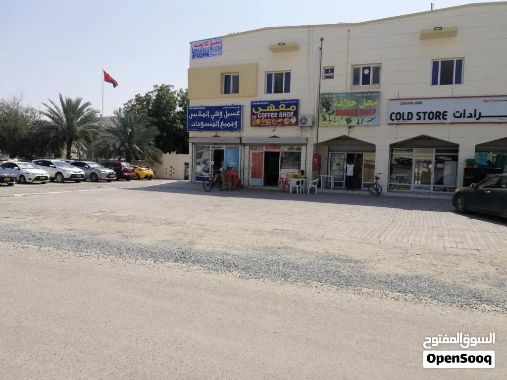شقة للايجار مبني جديد بركاء /الجنينة