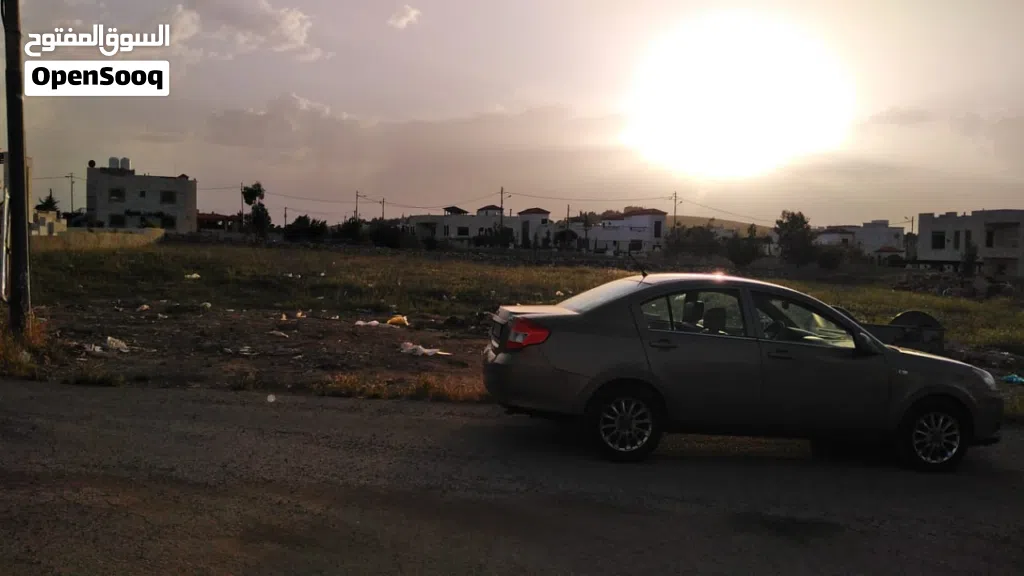 للبيع أرض سكنية مميزة أربعة دونمات في السرو الجنوبي