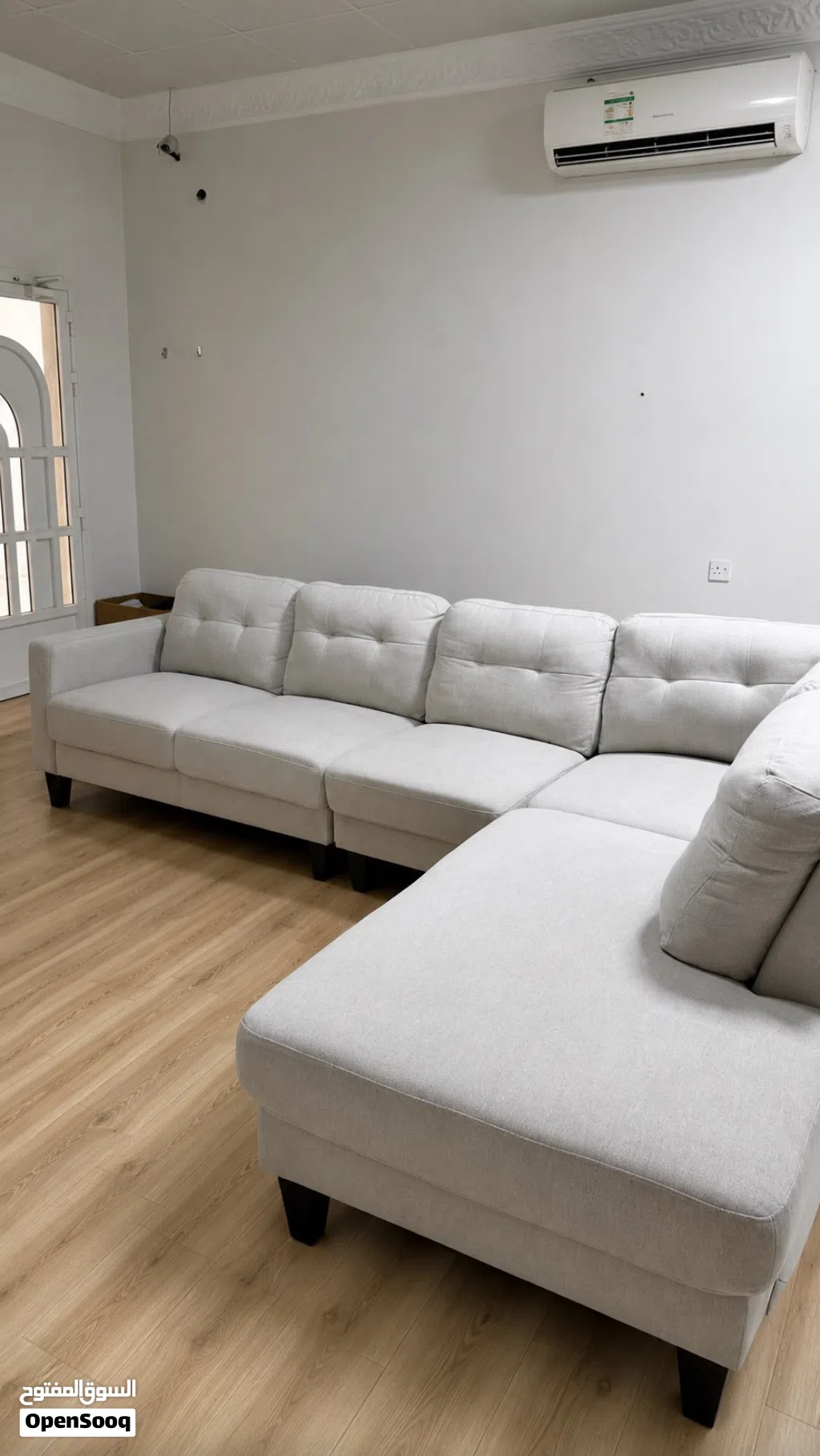 L sofa new and very clean
