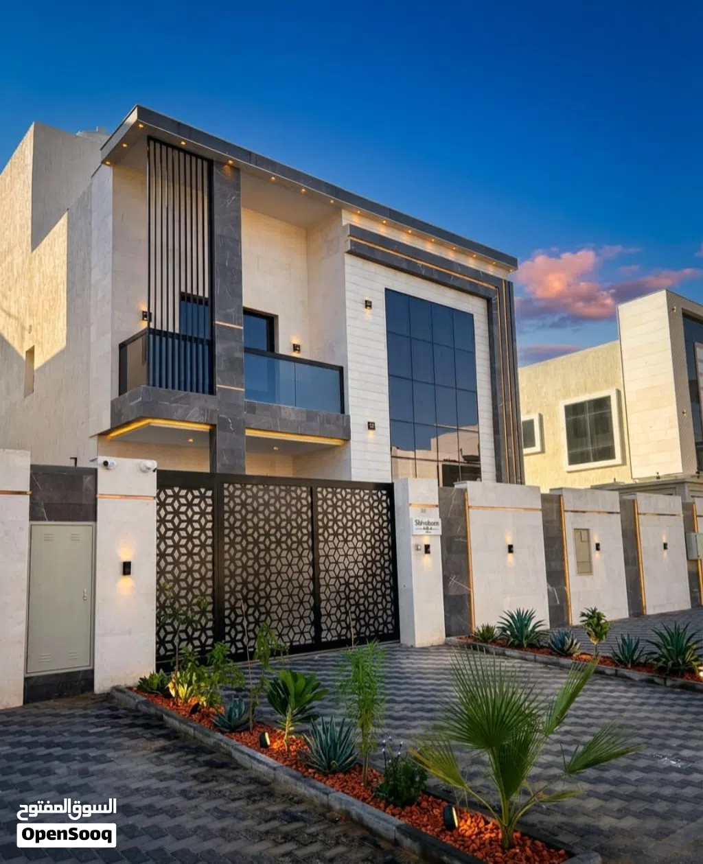 Stunning Classic Villa in Al Amrah