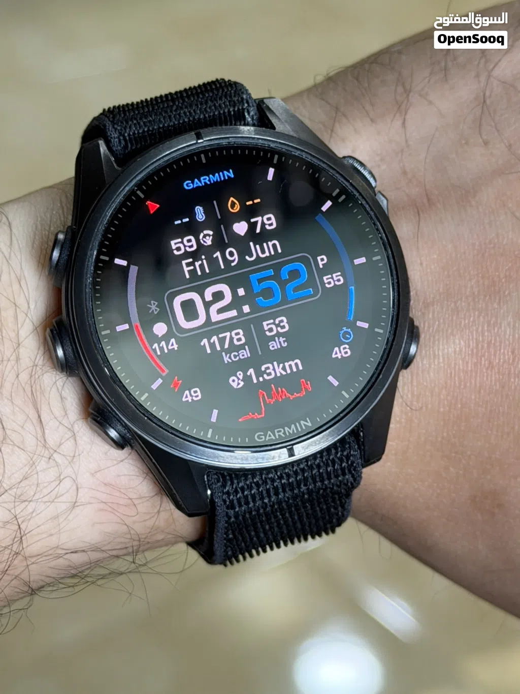 للبيع: Garmin Fenix 8 AMOLED (الحجم 43mm)