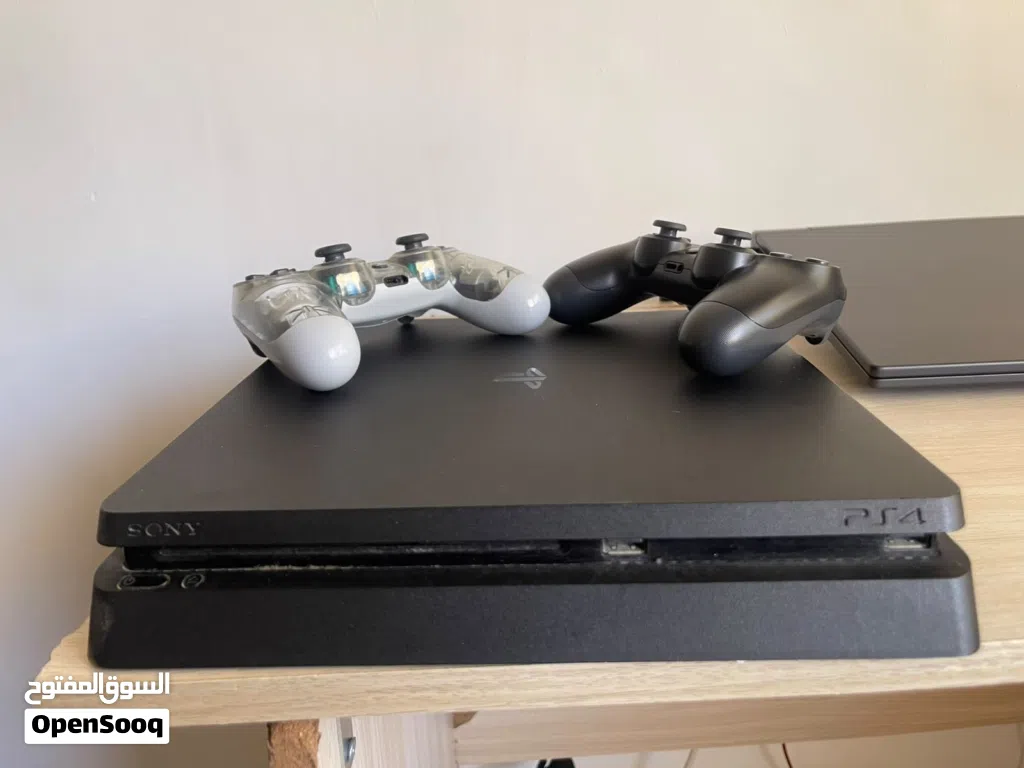 بلاي ستيشن PS4 slim