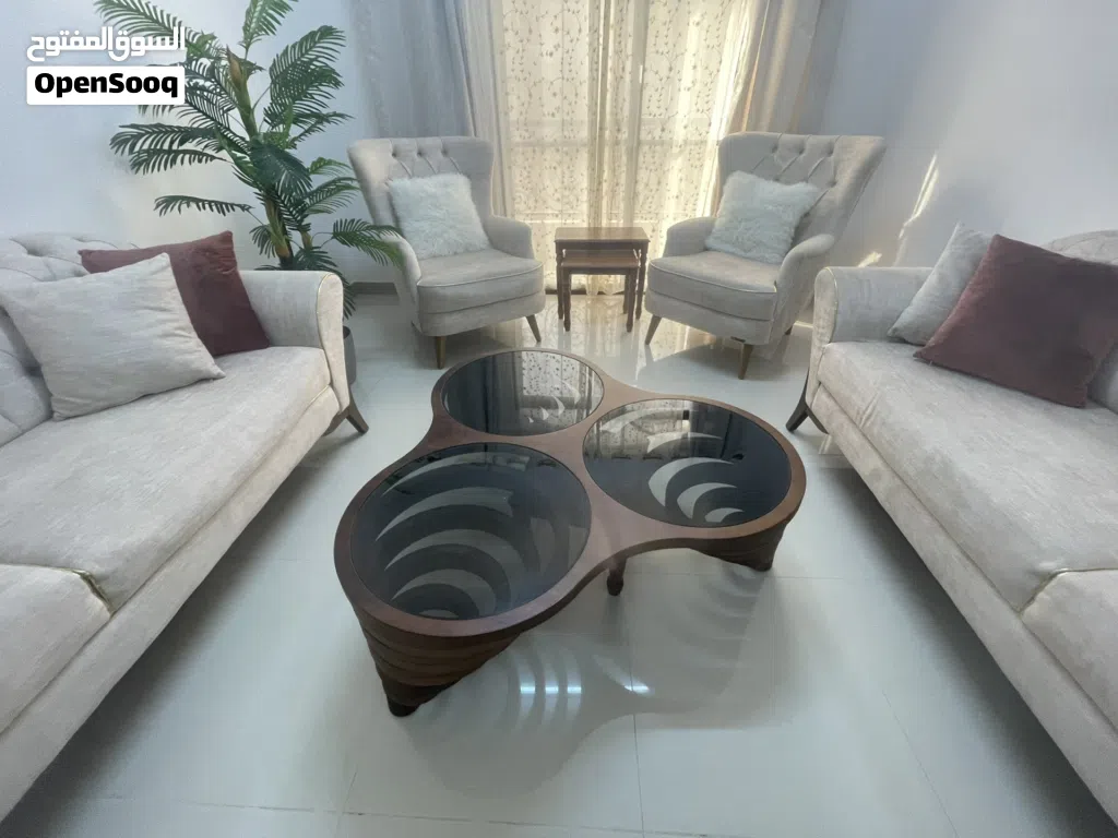 كنب ضيوف living room