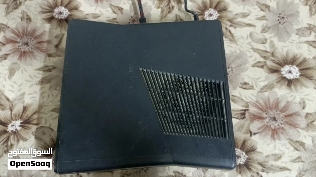 للبيع جهاز Xbox 360 بحالة ممتازة
