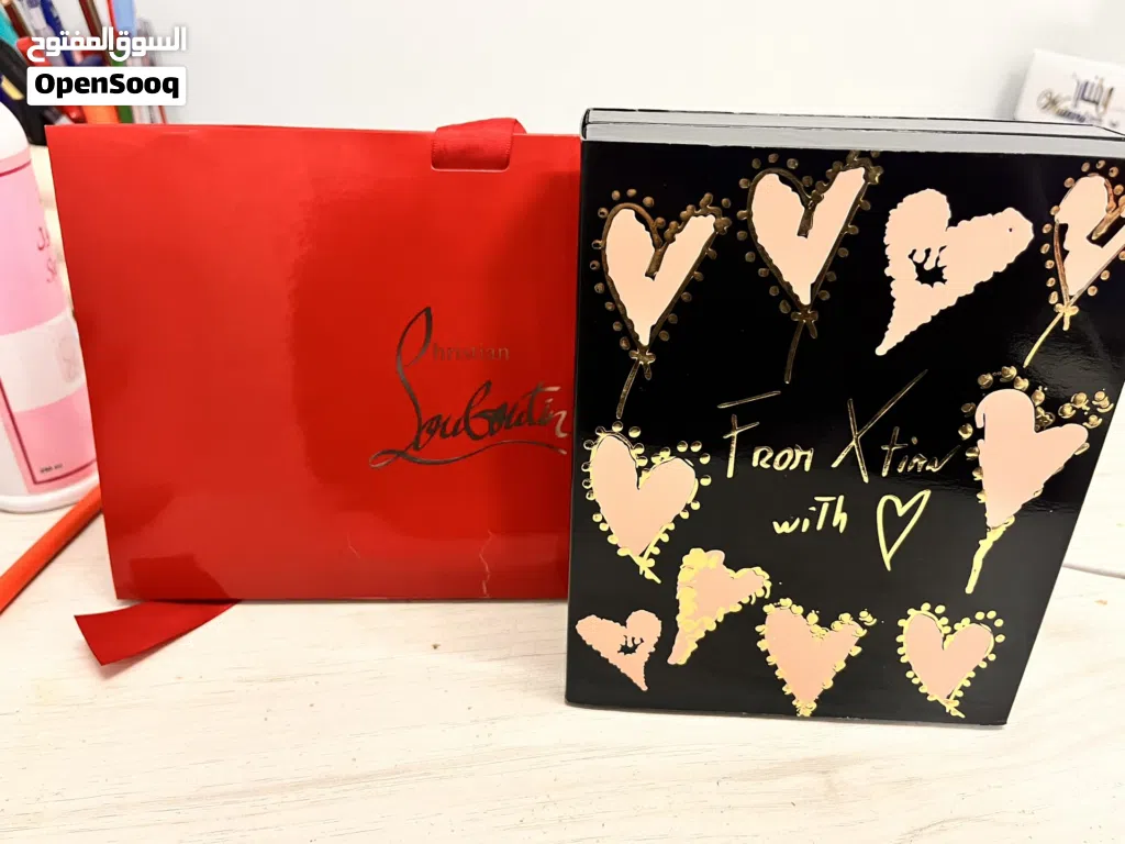 مجموعة كريستيان لوبيتان Christian Louboutin set