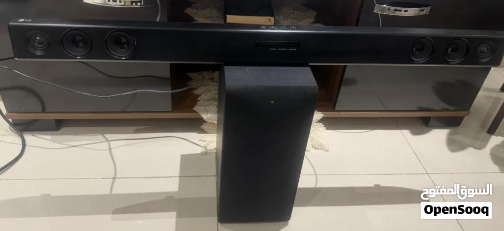 ساوند بار lg