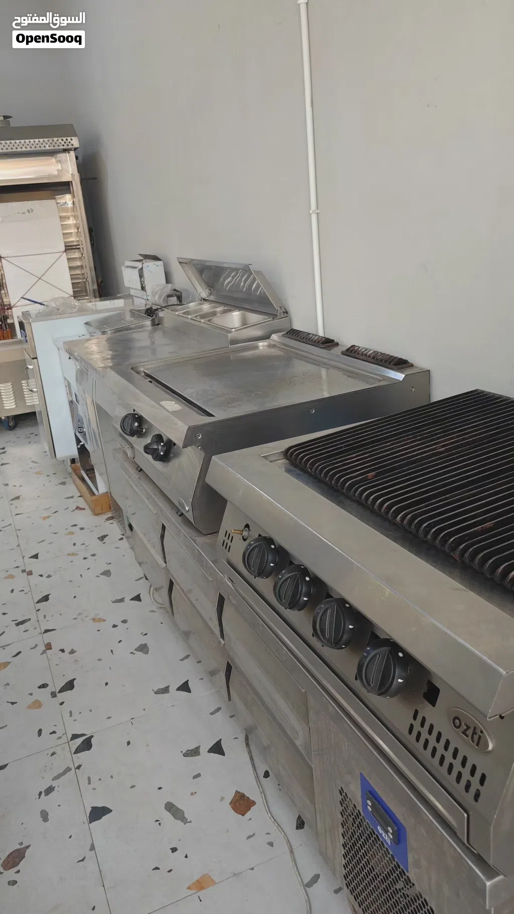 معدات مطاعم وكوفي شوبrestaurants and coffee shop equipment