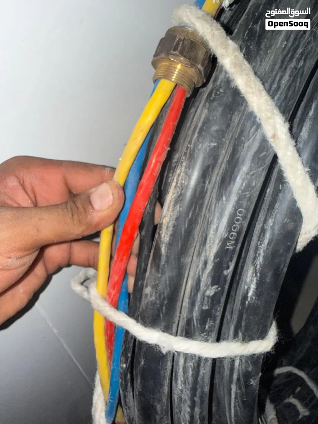 للبيع كابل كهرباء 3 فاز (3 Phase) مقاس 6 ملم