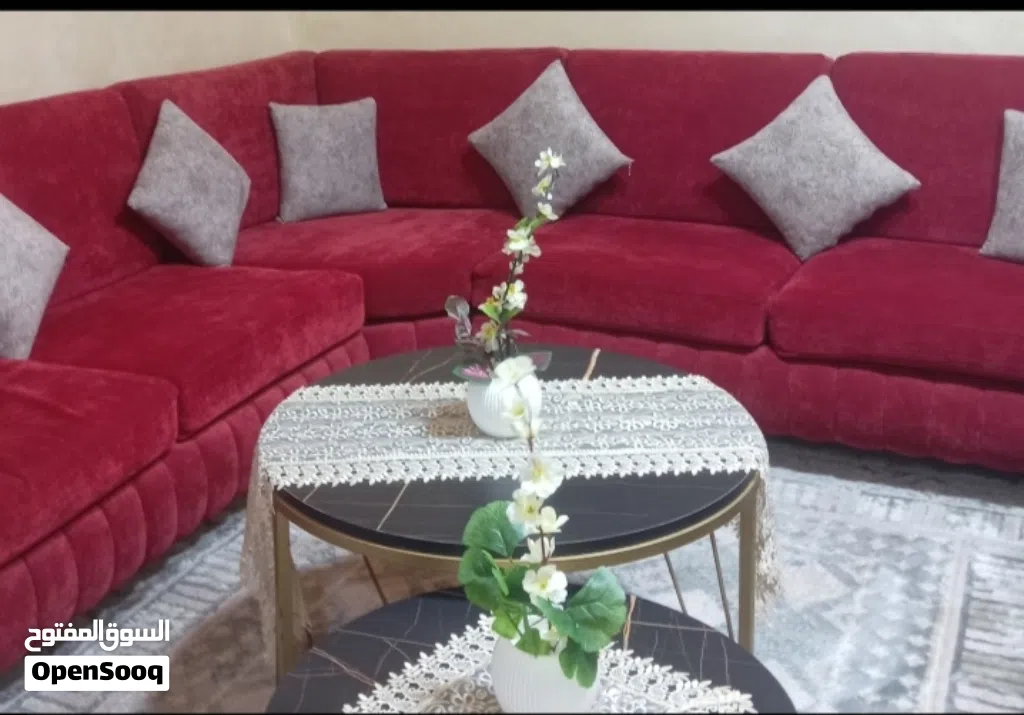 طقم كورنو وصافيه أمريكي خشب سويد اسفنج دانلوب للبيع المستعجل