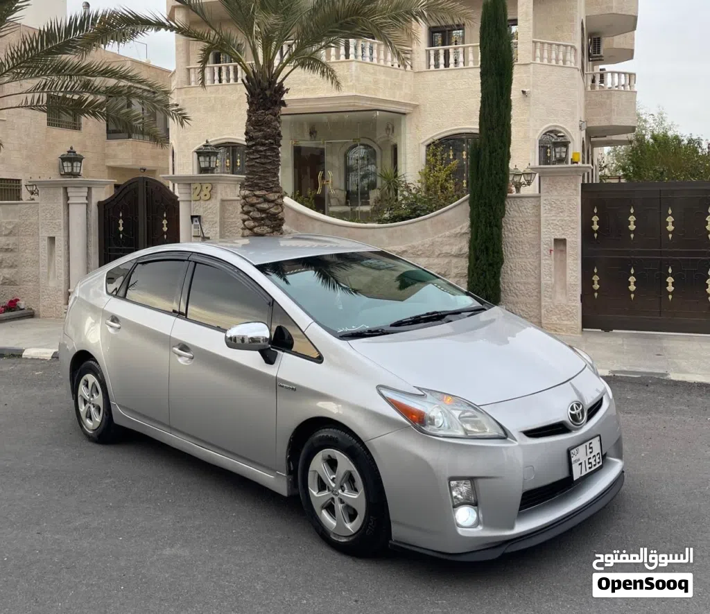 تويوتا بريوس Prius