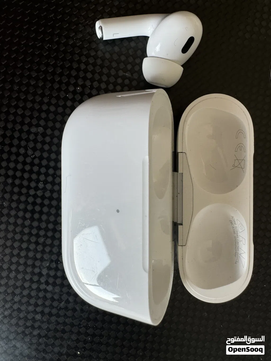 Airpods pro 2nd generation/ type -c (used)
