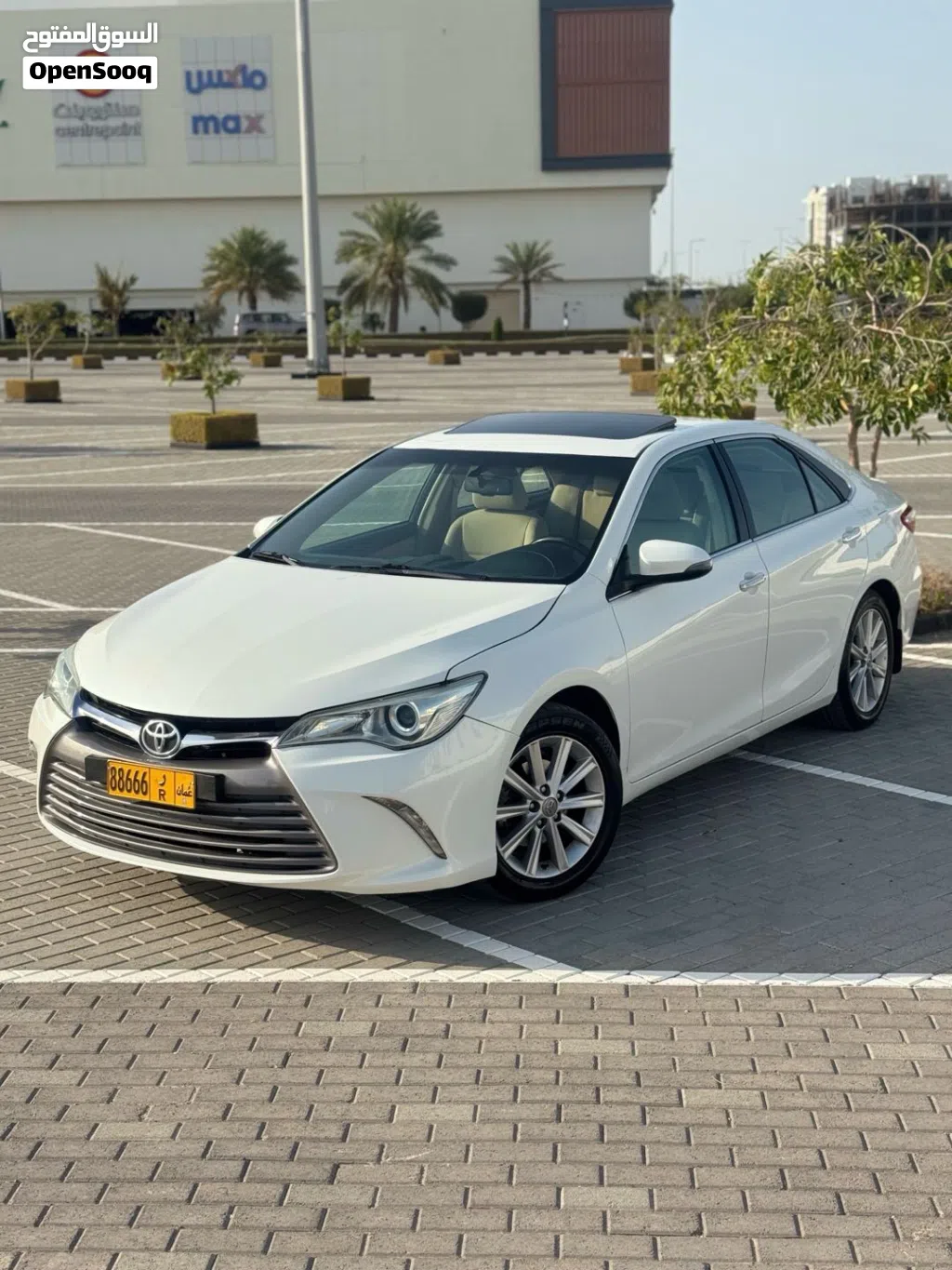 Toyota Camry XLE