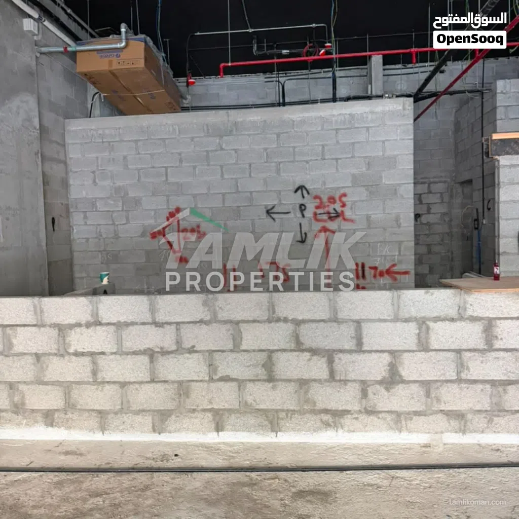 Showroom For Rent in Azaiba REF 648MC
