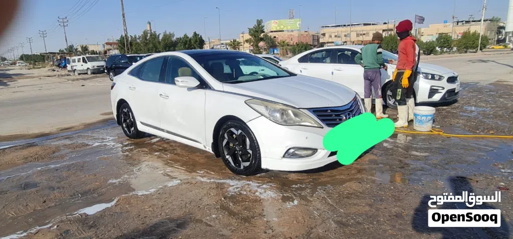 Hyundai Azera Standard