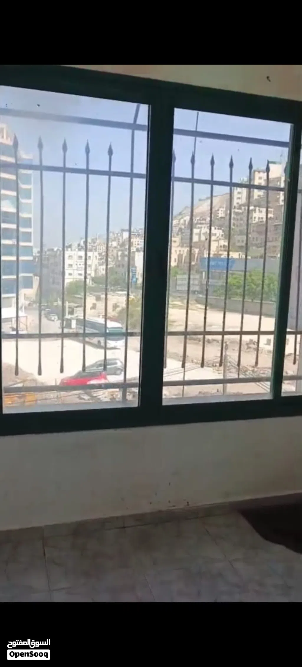 مكتب مميز مطل قريب من سيتي سنتر يصلح لكافة الانشطه. واصل الماء والكهرباء