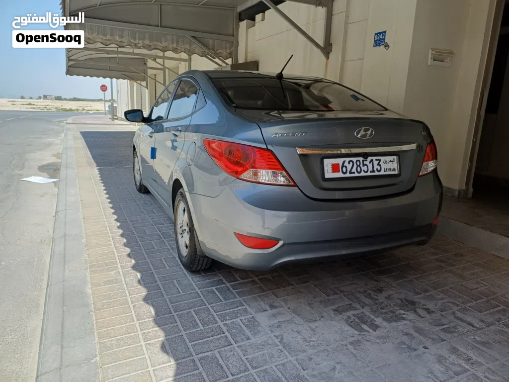 Hyundai Accent Standard