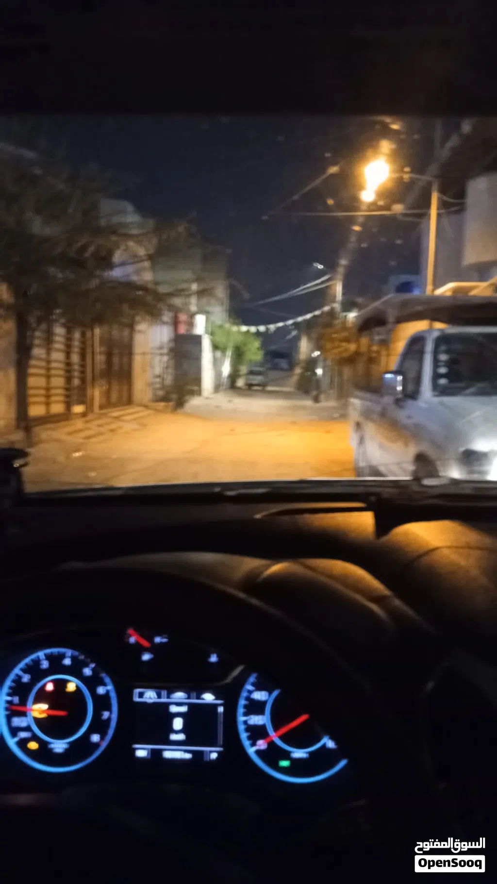 بيت جاهز وحديث وفارغ