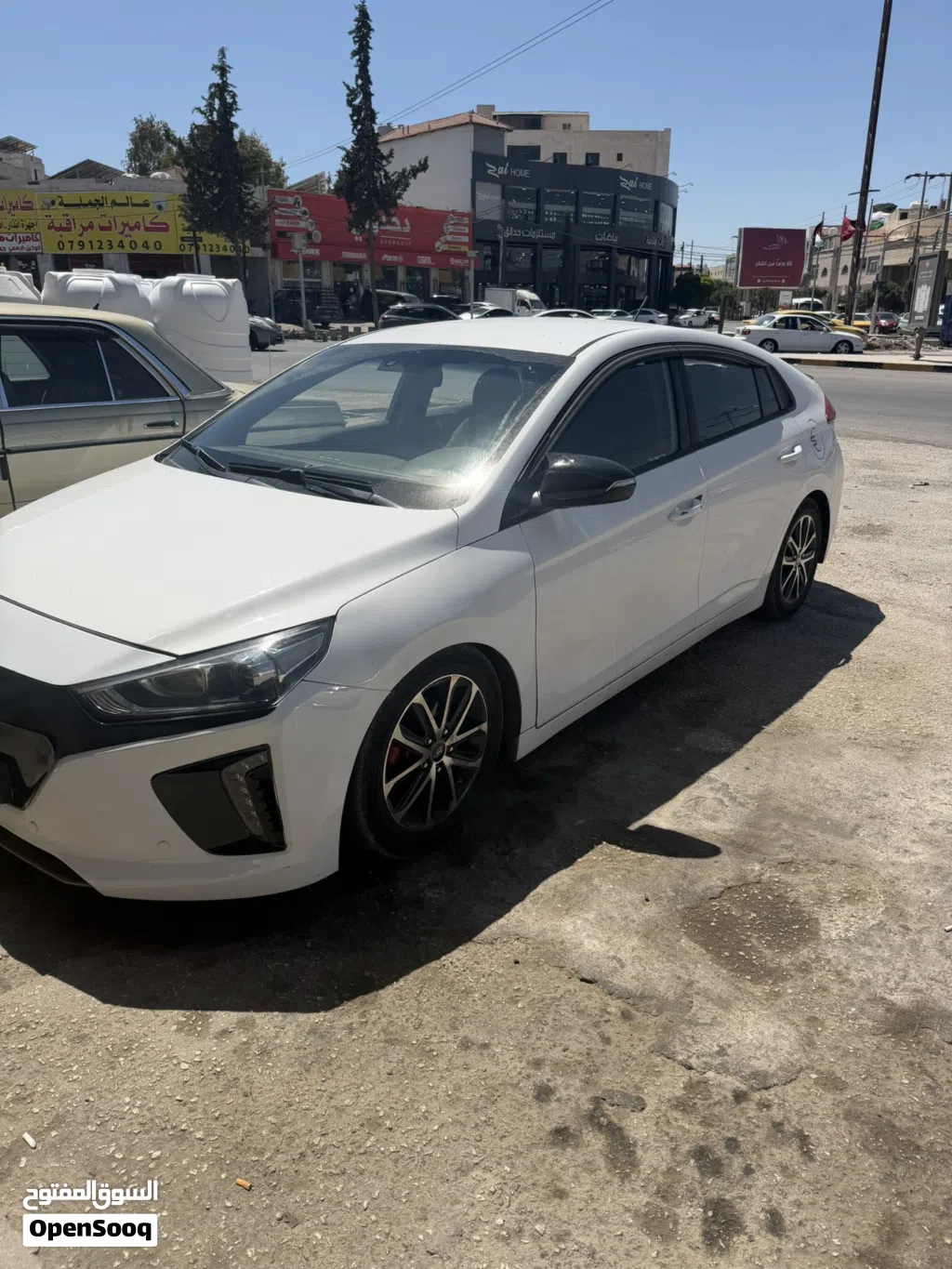هيونداي ايونيك Standard