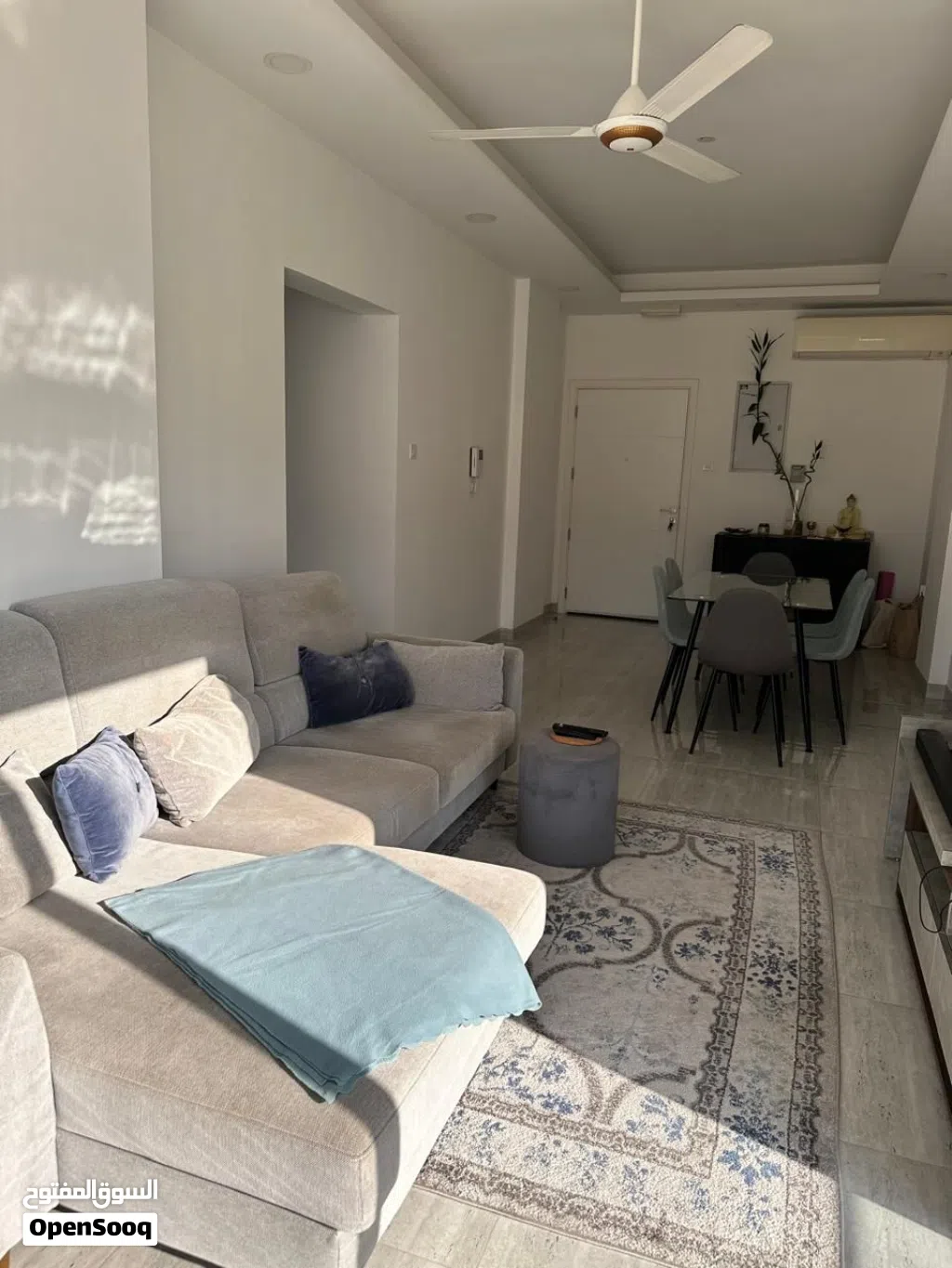 لايجار غرفه وا صاله حمام مفروشه شهريBeautifully furnished room, bathroom, and living room for