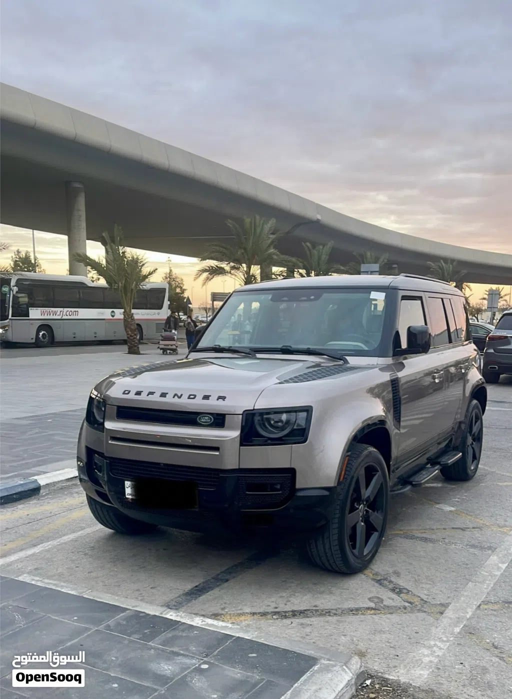 Land Rover Defender 110 X-Dynamic