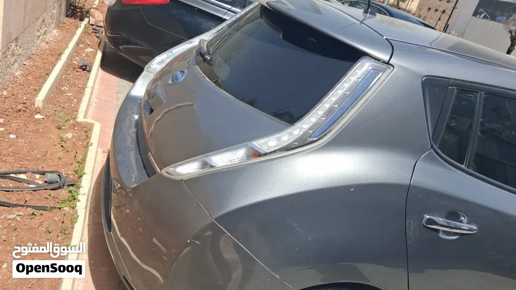 Nissan Leaf Standard