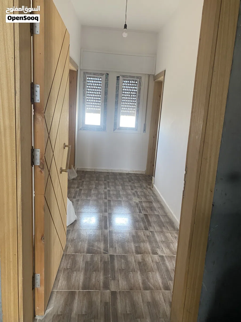 شقة للإيجار عين زارة النصب التذكاري