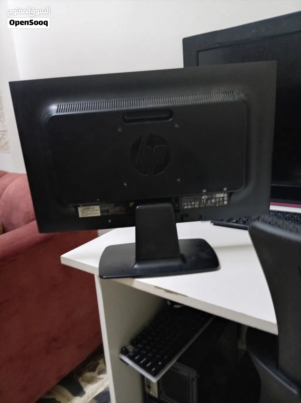 شاشة للبيع بسعر نار