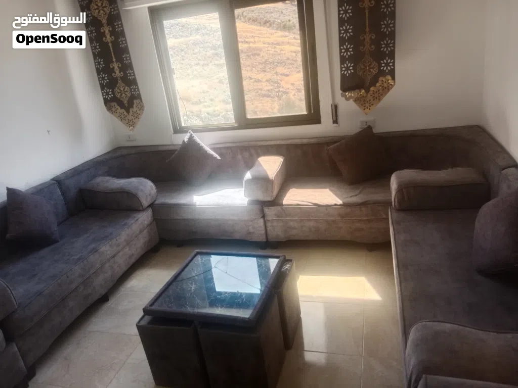 طقم كنب للبيع بسعر مغري جداً