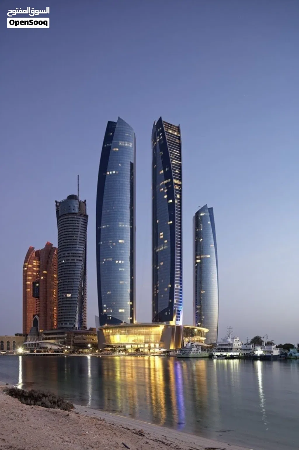 بناية للبيع بالكورنيش