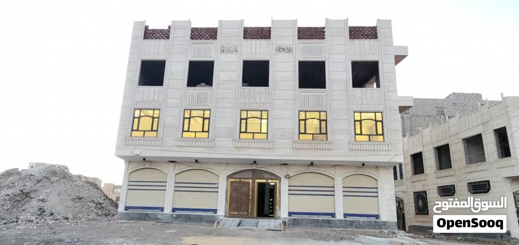 عماره ثلاثه دور