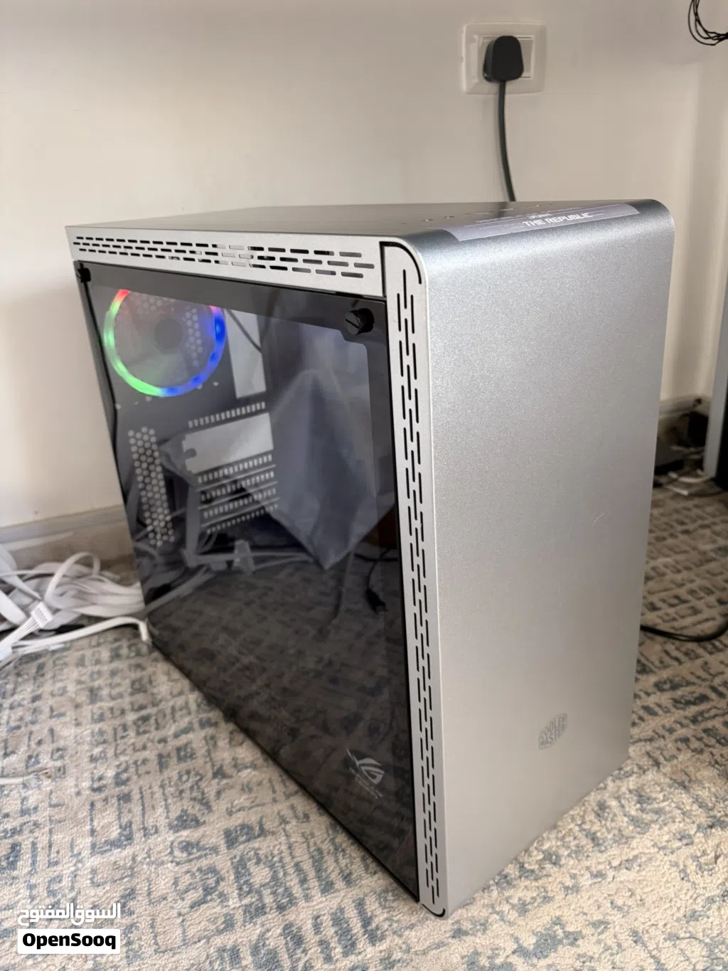 كيس CoolerMaster مع 3 مراوح RGB وكالة