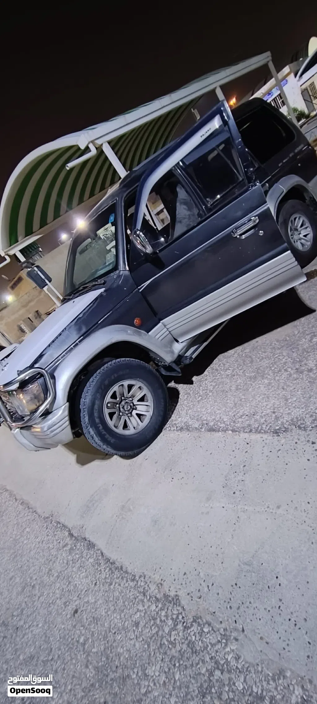میتسوبیشی پاجێرۆ GLS