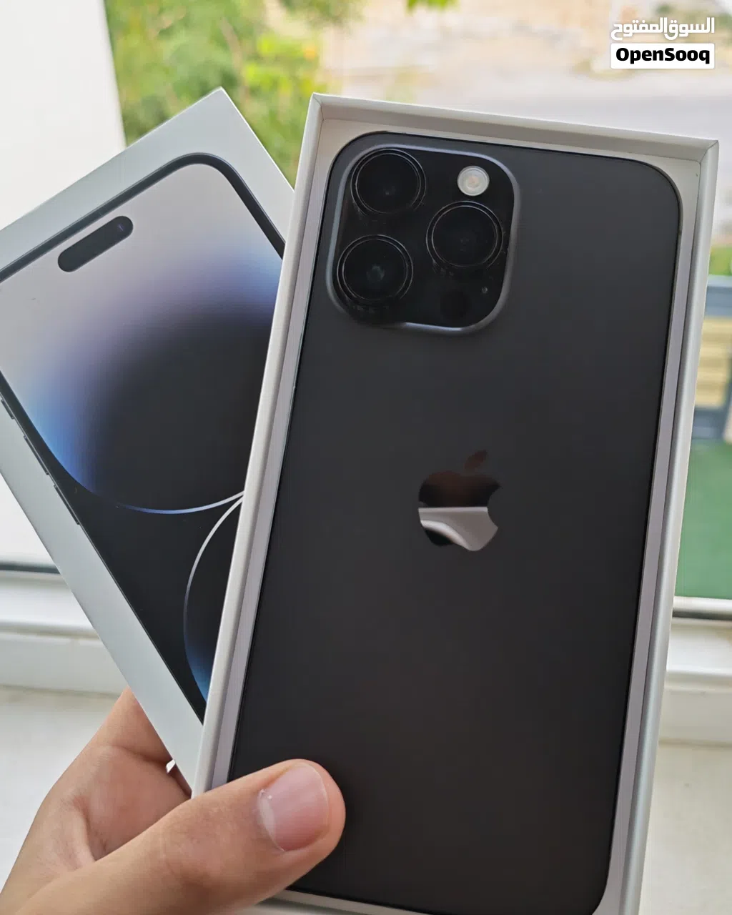 URGENT SELLING IPHONE 14 PRO MAX 81% BH 128 GB GOOD CONDITION
