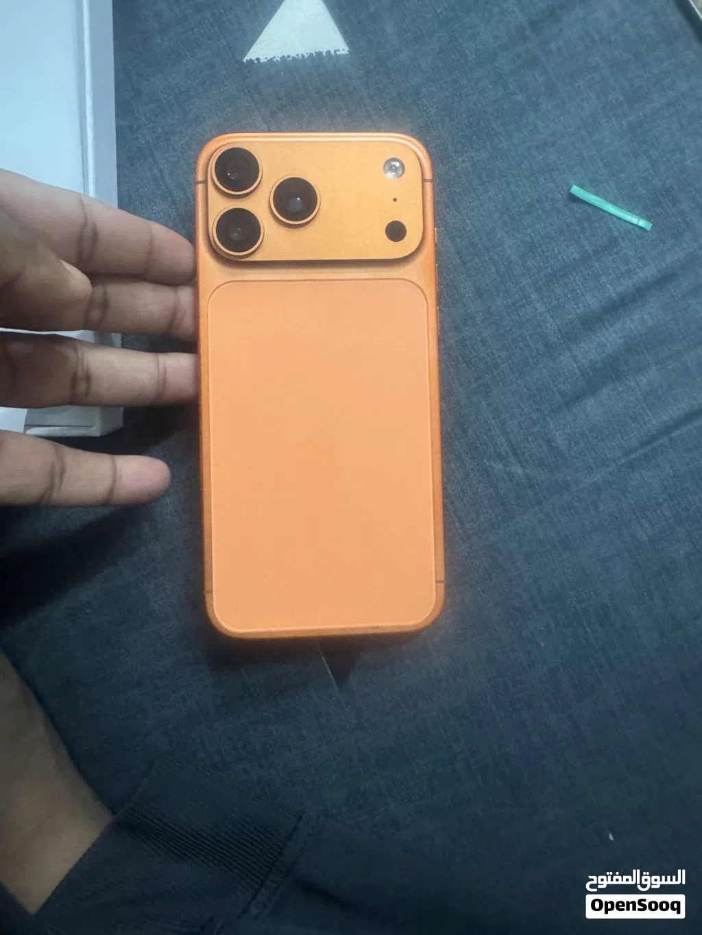 17 pro max first copy with apple logo