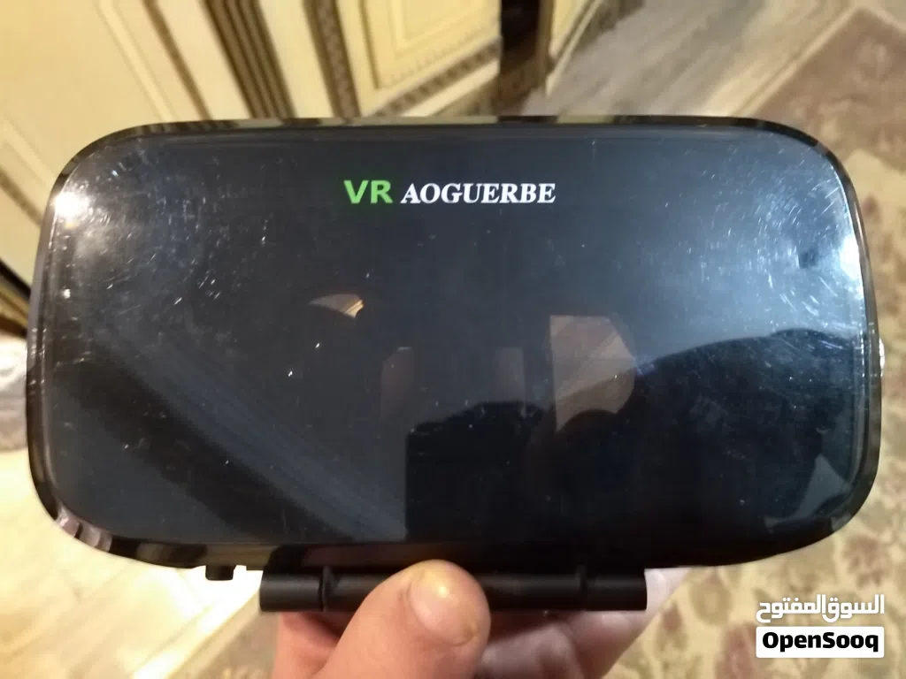 نظارة VR أمريكي بالعلبة الأصلية والريموت – حالة ممتازة