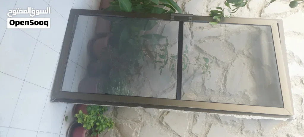 باب الومنيوم منخل