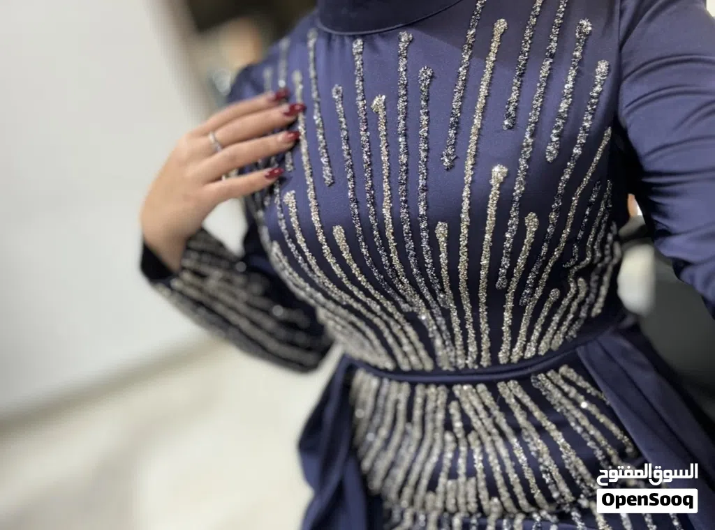 فستان سهرة مميز ومطرز (مناسب للمحجبات) - لبسة واحدة نظيف جداً