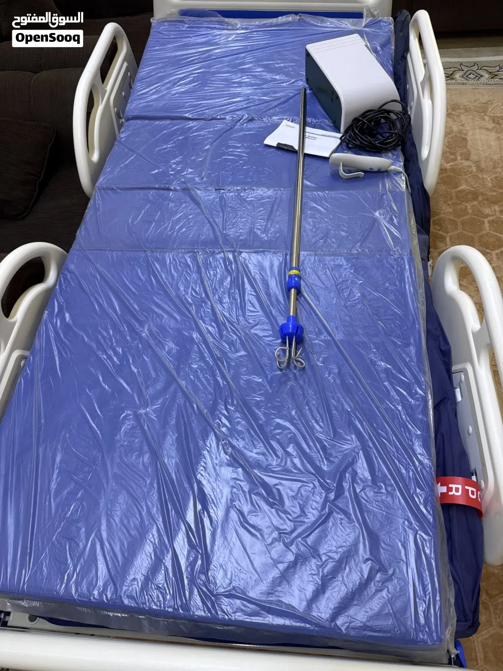 Electric hospital adjustable medical bed with mattressNew, unused