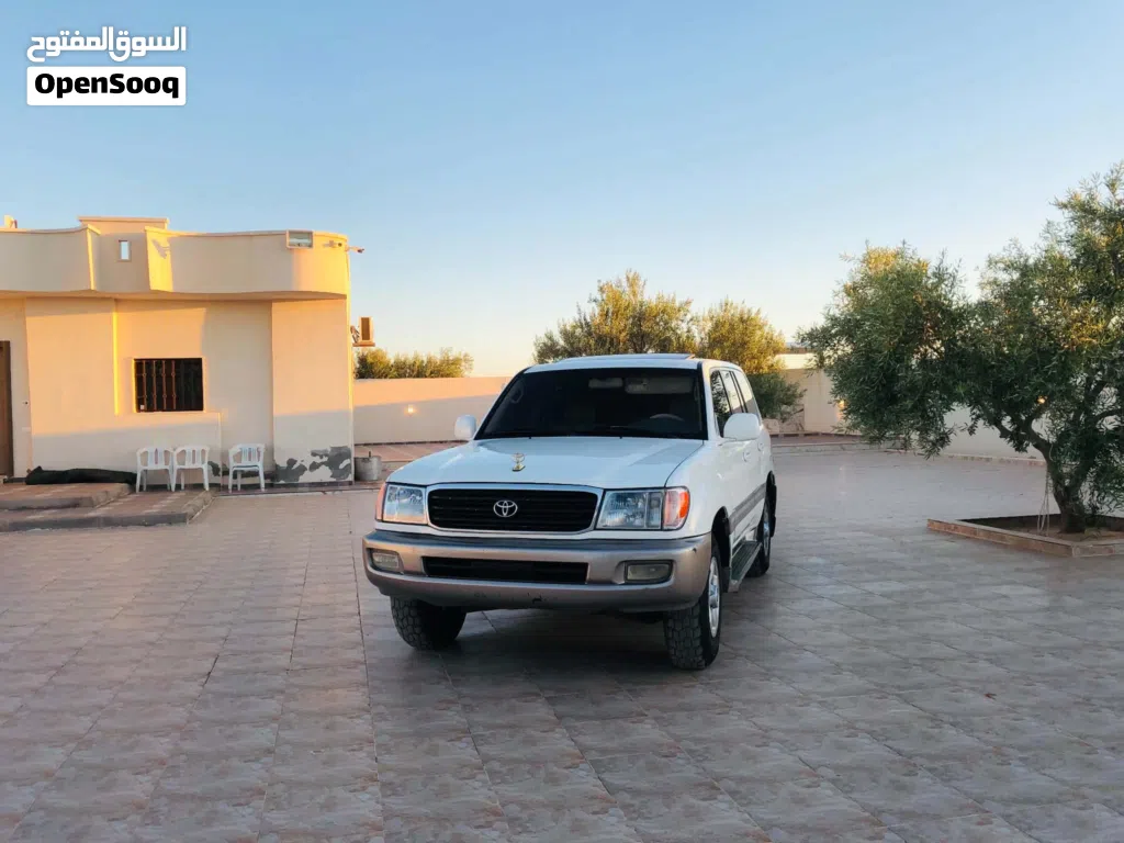 Toyota Land Cruiser VXR