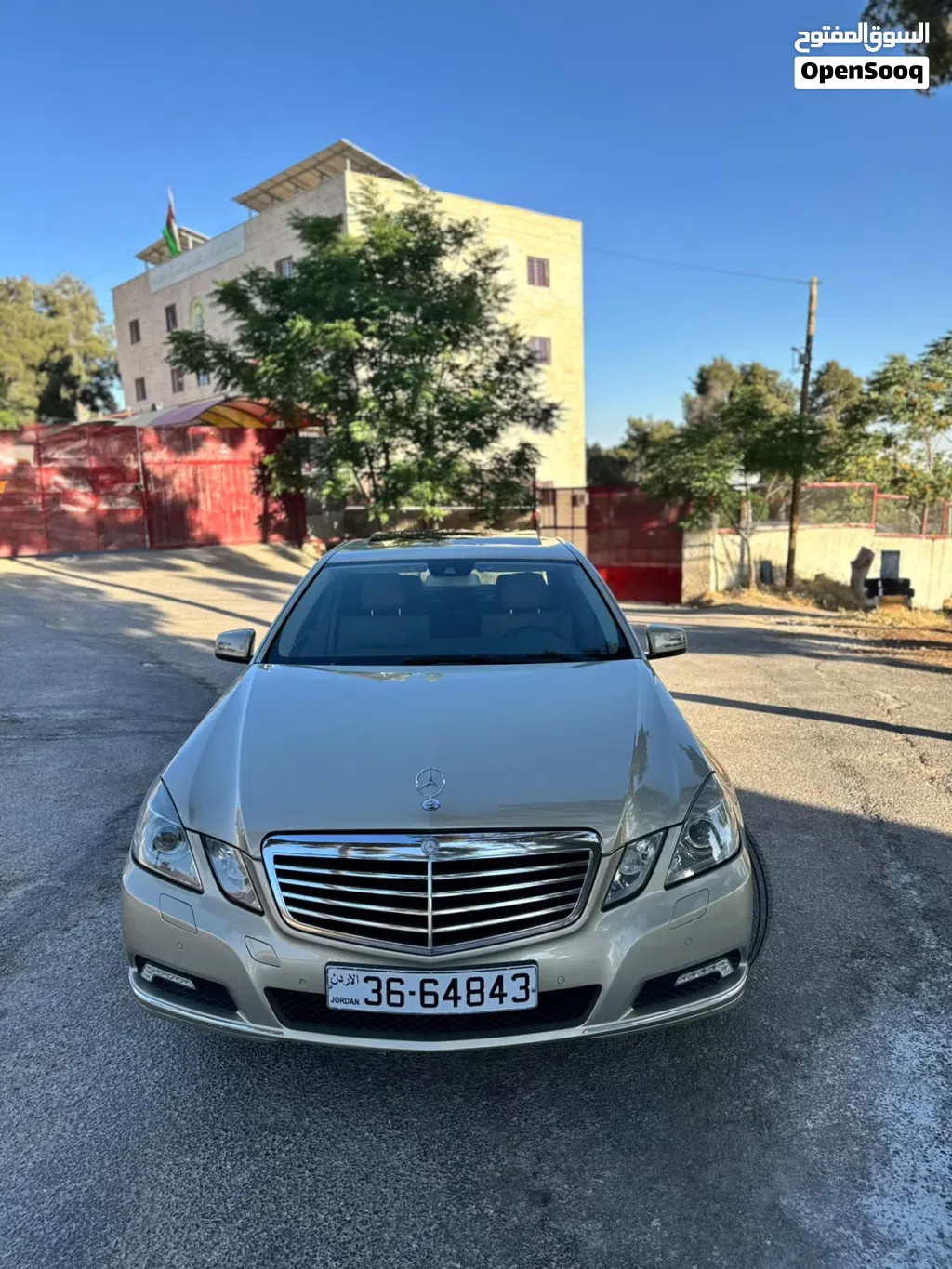 Mercedes Benz E-Class E 200